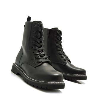 Mustang Calm X Stiefelette schwarz