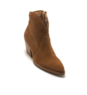 Mustang Brown Missouri leather ankle boots -Heel height 5cm
