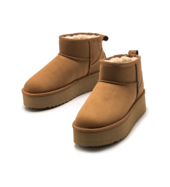 Mustang Brown Nivia ankle boots