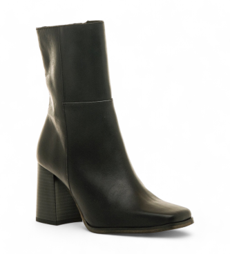 Mustang Porto Leather Ankle Boots noir