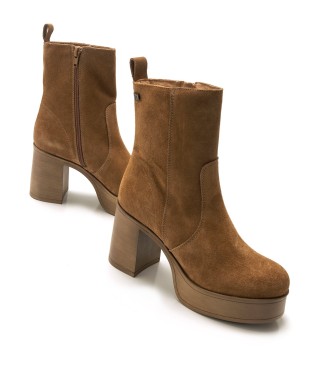 Mustang Casual Sixties Brown Leather Ankle Boots