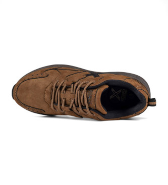 Munich Trainers Runar brown