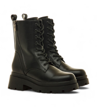 Mustang Botas 53261 negro