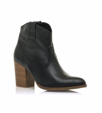 Mustang Uma black leather ankle boots -Heel height: 7cm