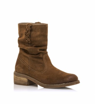 Mustang Frontier brown leather ankle boots