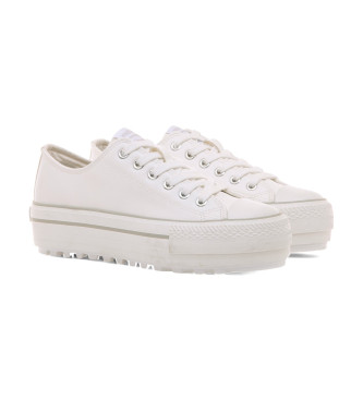 Mustang Trainers Bigger T white