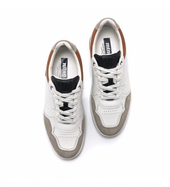Mustang White casual trainers