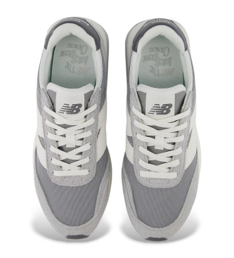New Balance Leather Sneakers 370 grey