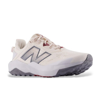 New Balance Sapatilhas Dynasoft Nitrel v6 bege