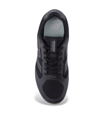 New Balance Trainers UA800 zwart
