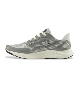 New Balance Trainers Fresh Foam Arishi v4 grijs