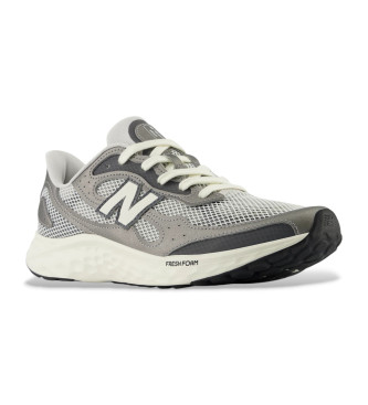New Balance Trainers Fresh Foam Arishi v4 grijs