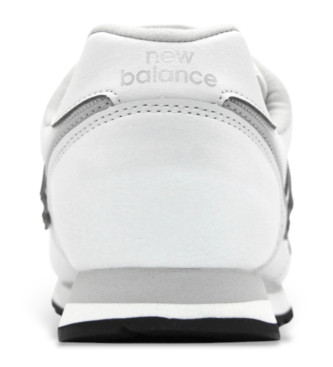 New Balance Trainers 373V2 white