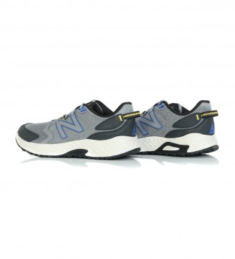 New Balance Shoes 410v7 grey