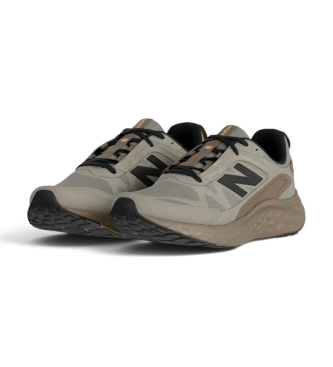 New Balance Tênis Arishi v4 Utility marrom acinzentado