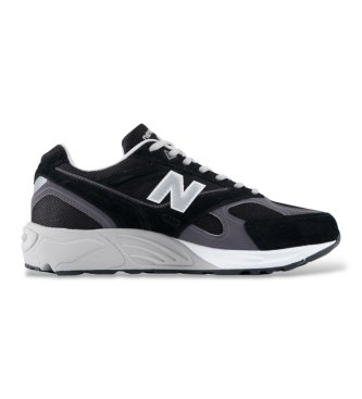 New Balance Chaussures en cuir 880R noir