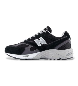 New Balance Chaussures en cuir 880R noir