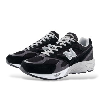 New Balance Chaussures en cuir 880R noir