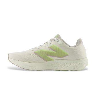 New Balance Baskets Fresh Foam 680 v8 beiges