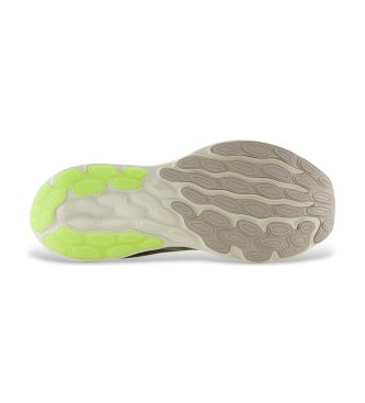 New Balance Baskets Fresh Foam 680 v8 beiges