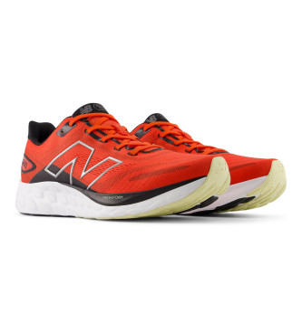 New Balance Schoenen Fresh Foam 680 v8 rood