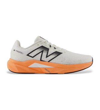 New Balance Scarpe FuelCell Propel v5 bianche, arancioni