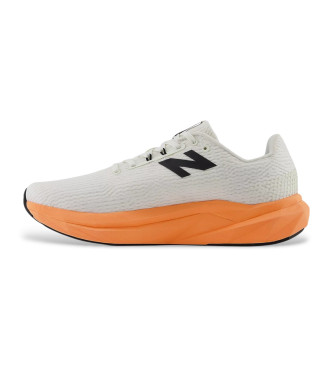 New Balance Trenerji FuelCell Propel v5 bela, oranžna