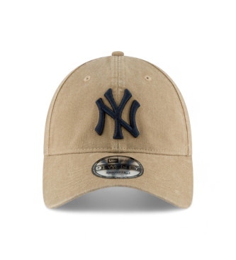 New Era Core Classic 2 0 New York Yankees beige cap