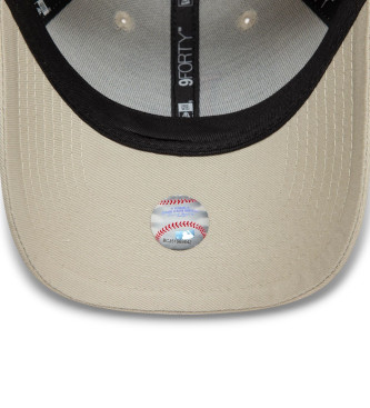 New Era Gorra LA Dodgers Side Patch 9Forty beige