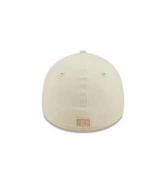 New Era League Essential 39Thirty New York Yankees beige cap