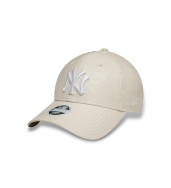 New Era Gekreukelde Pu 9Forty New York beige pet