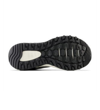 New Balance Shoes 410v8 black