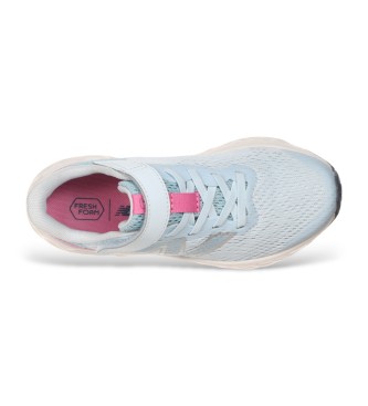 New Balance Trenerzy Fresh Foam Arishi V4 Bungee Lace z górnym paskiem w kolorze niebieskim