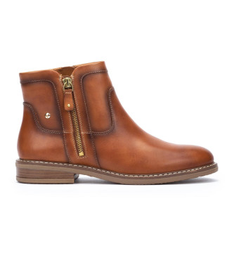 Pikolinos Aldaya brown leather ankle boots