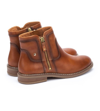 Pikolinos Aldaya brown leather ankle boots