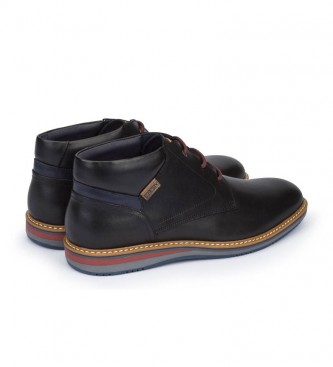 Pikolinos Avila black leather ankle boots 