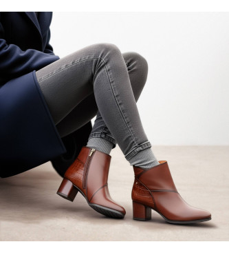 Pikolinos Calafat braune Lederstiefeletten