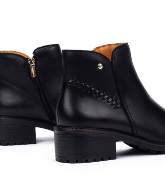 Pikolinos Medina Usnjeni gležnjarji črne barve