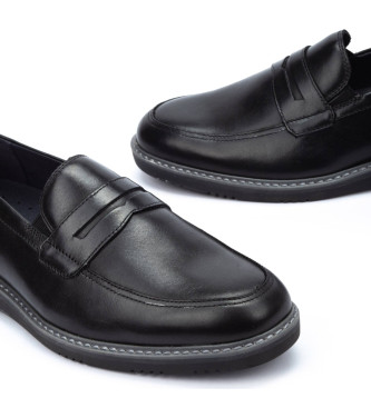 Pikolinos Avila Leather Moccasins black