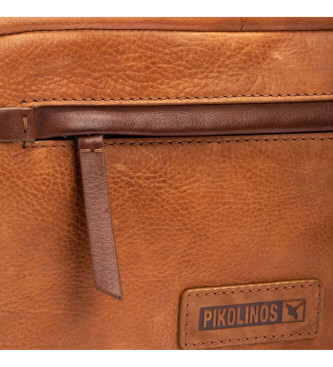 Pikolinos Salazar brown leather toiletry bag