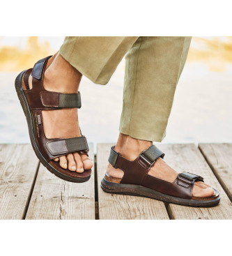 Pikolinos Bruine leren sandalen Nijar