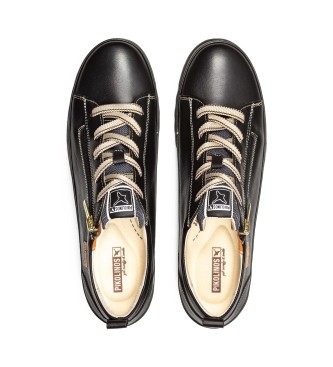 Pikolinos Vigo black leather trainers