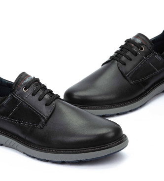 Pikolinos Bilbao leather shoes black