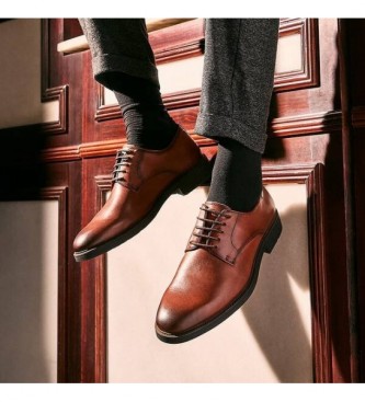 Pikolinos Sapatos de couro Bristol castanho