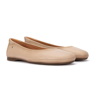 Pikolinos Carmona Ballerina-Pumps aus beigem Leder