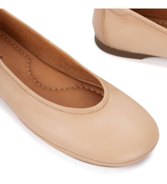 Pikolinos Carmona Ballerina-Pumps aus beigem Leder