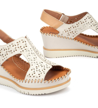 Pikolinos Wei�e Ledersandalen von Aguadulce