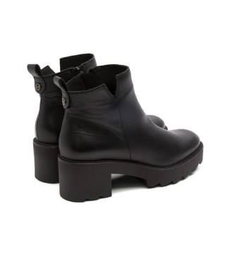 Porronet Mila Zippered Leather Ankle Boots Black