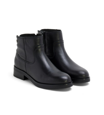 Porronet Leather Ankle Boots With Zipper Eines black