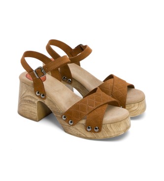 porronet Mabel rjavi usnjeni sandali -Višina pete 8 cm- -Rjavi usnjeni sandali -Višina 8 cm- -Peta 8 cm- -Rjavi usnjeni sandali 